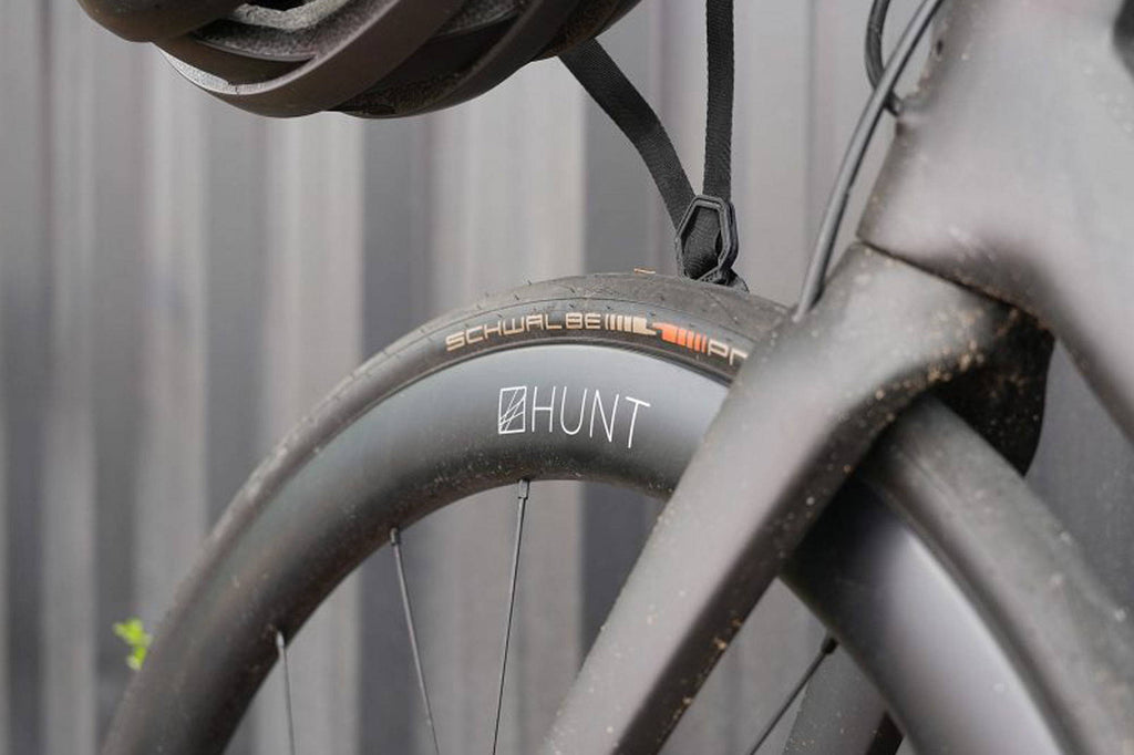 BikeRumour Review - Hunt 44 Aerodynamicist Carbon Disc Wheelset