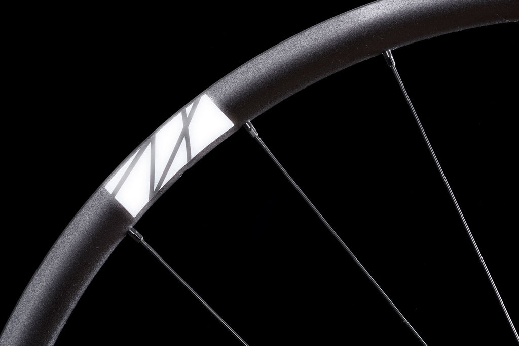 Re:New HUNT 4 Season Pro Disc Wheelset