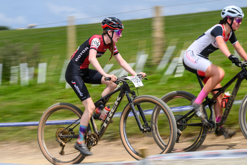 <h1>Spoke Count</h1><i>The perfect balance of strength and agility, the precision tuned spoke count has been developed for uncompromising performance. The 20F/24R spoke count ensures minimal weight resulting in rapid power transfer, comfort and accurate handling.</i>