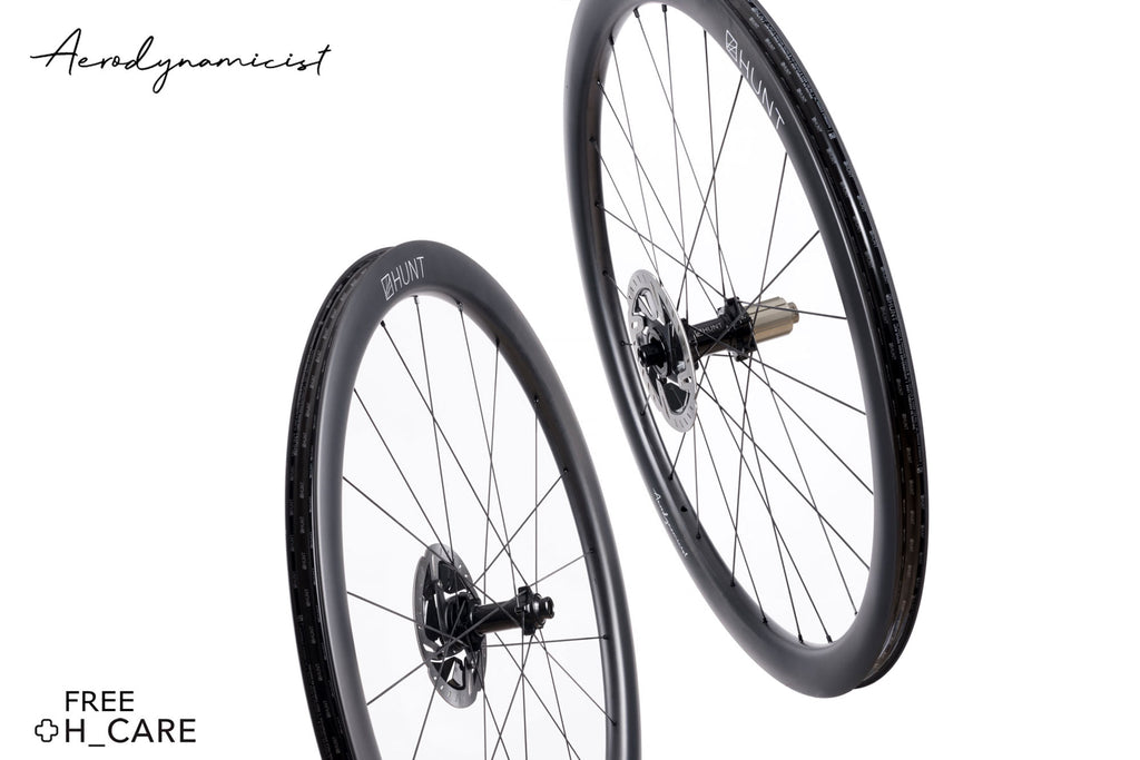 The 44 Aerodynamicist Carbon Disc Wheelset alongside the features of the wheelset, including aerodynamicist rim design and free H_Care lifetime crash replacement