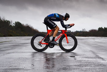 <h1>Weight</h1><i>The consequence of the fanatical attention to detail is an outstandingly light 1770g (82/82) wheelset weight in a lightning fast stiff aero package. We've enjoyed free wheeling in the pack whilst all others are pedalling, is it cheating?</i>