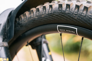 Rim BedA re-worked rim bed design makes tubeless tyre installation a breeze. At the same time our engineers ensured a large flat area to fend off pinch flats when running lower tyre pressures.