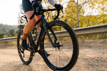 <h1>Tyre Compatability</h1><i>Designed around a 24.5mm internal rim width optimized aerodynamically for 38-42c gravel tyres but will work with any tyre up to 54c. Also works excellently with clincher tyres and tubes. They feature a hooked tyre retention design and are both fully ETRTO-compatible and tubeless-ready.</i>